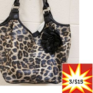 NWT Del Mano Faux Snakeskin Bag W/Flower Applique